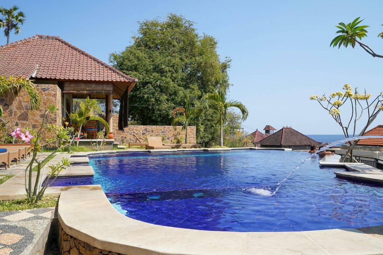Bamboo Bali Hill Bungalows Amed  Exterior photo