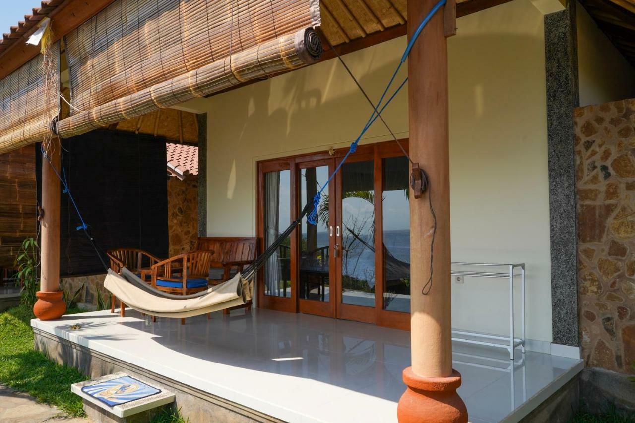Bamboo Bali Hill Bungalows Amed  Exterior photo